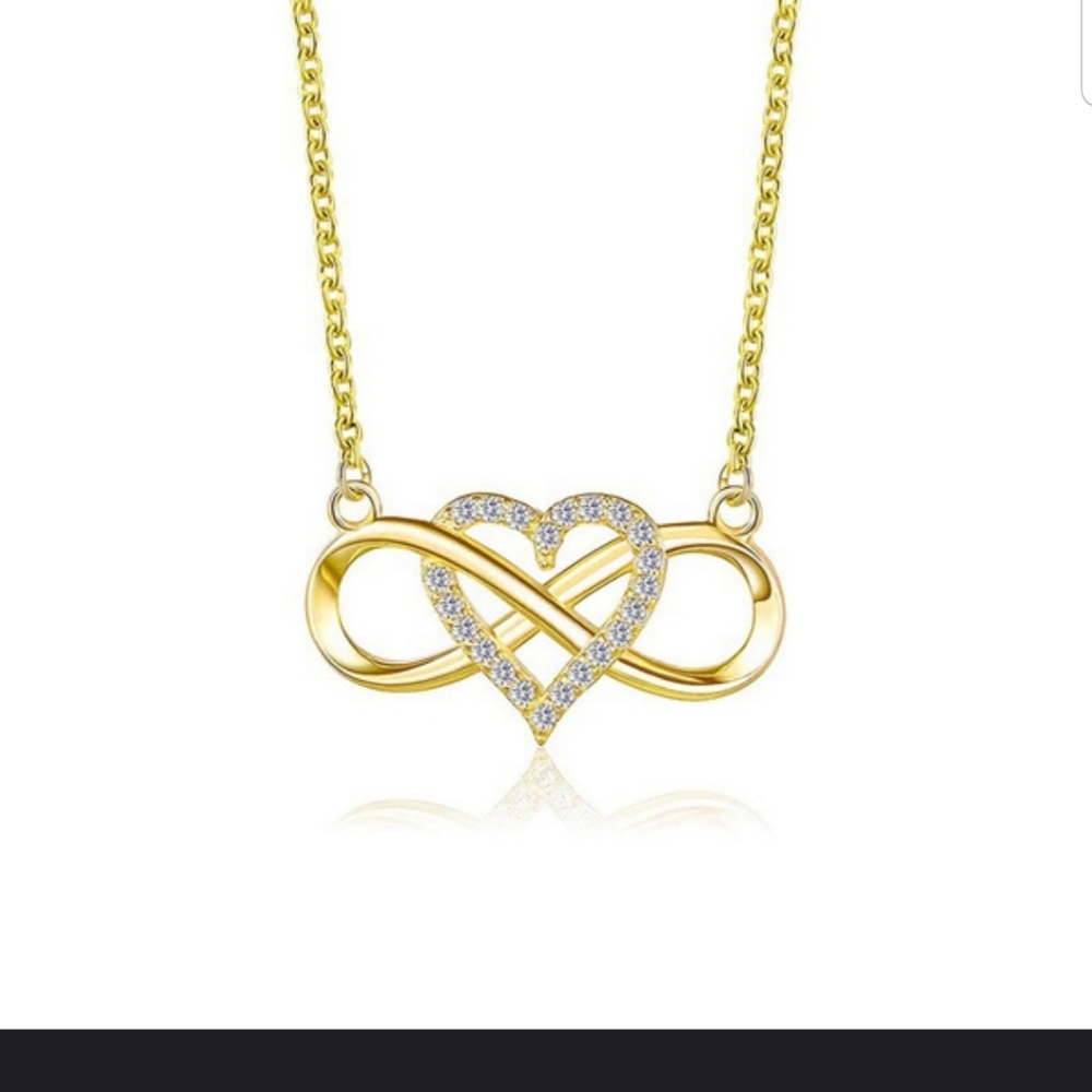💛💛Beautiful Infinity Heart Necklace in GOLD💛💛